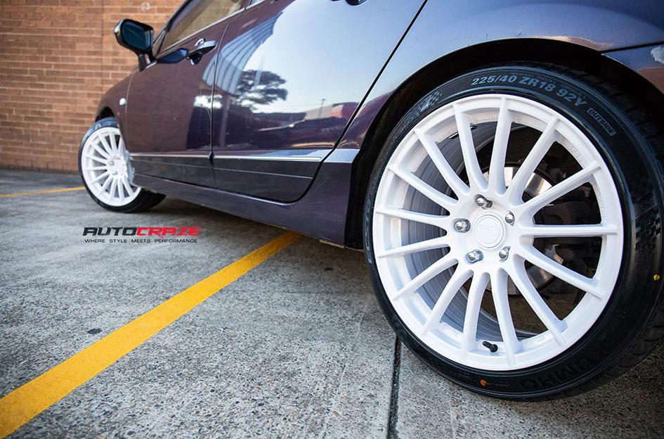 HONDA CIVIC 5 STUD SF05 GLOSS WHITE